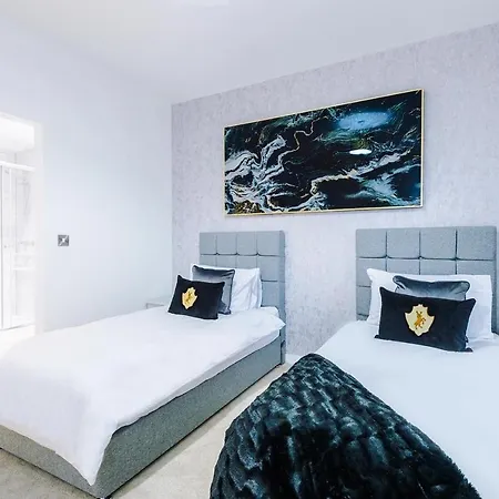 2 Bedroom Apartment Manchester Hosted By Mcr Dens-2